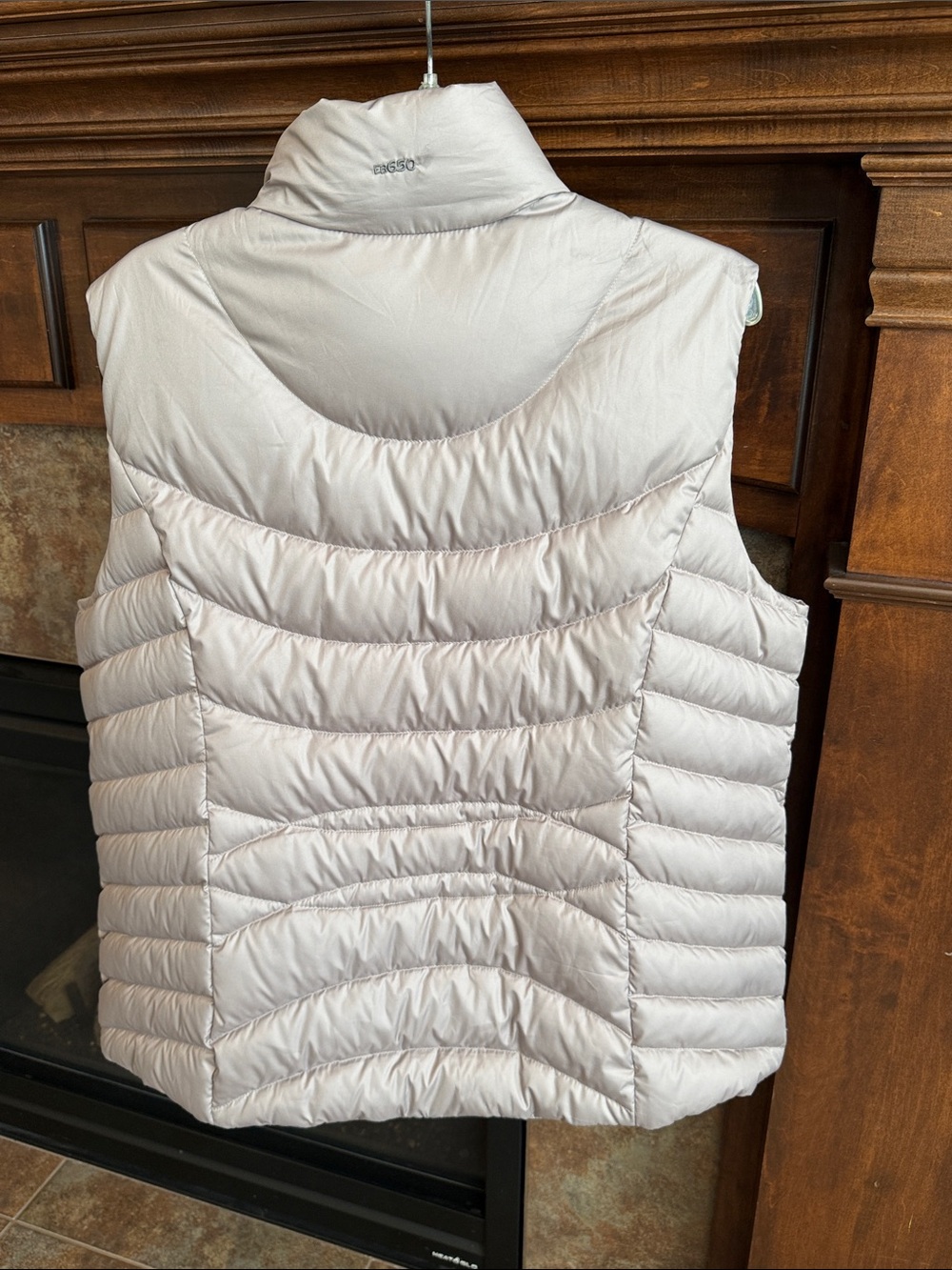 Eddie Bauer down filled puffer vest full zip light tan taupe neutral color XXL - Picture 7 of 8